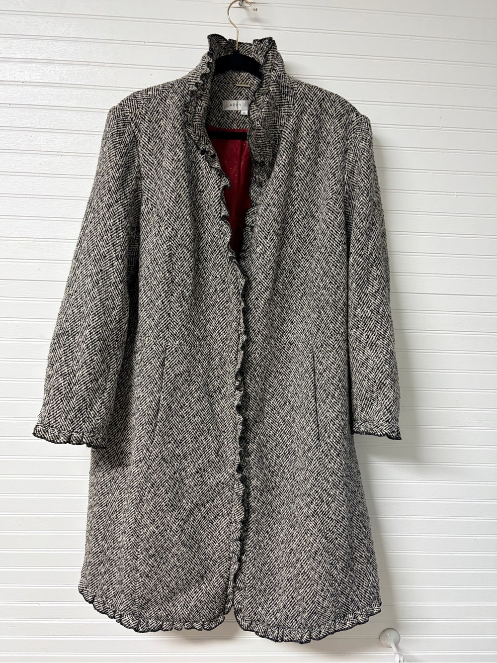 1XL Larry Levine Black & White Herringbone Ruffle-Trim Trench Coat